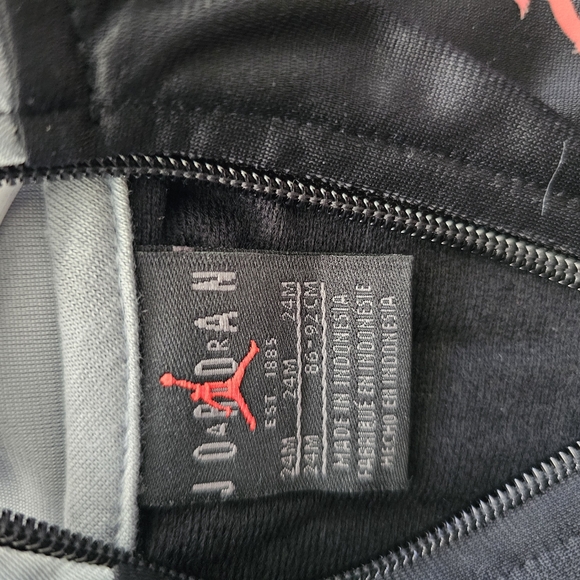 Jordan 24M Boys Two Piece Set - Picture 5 of 6